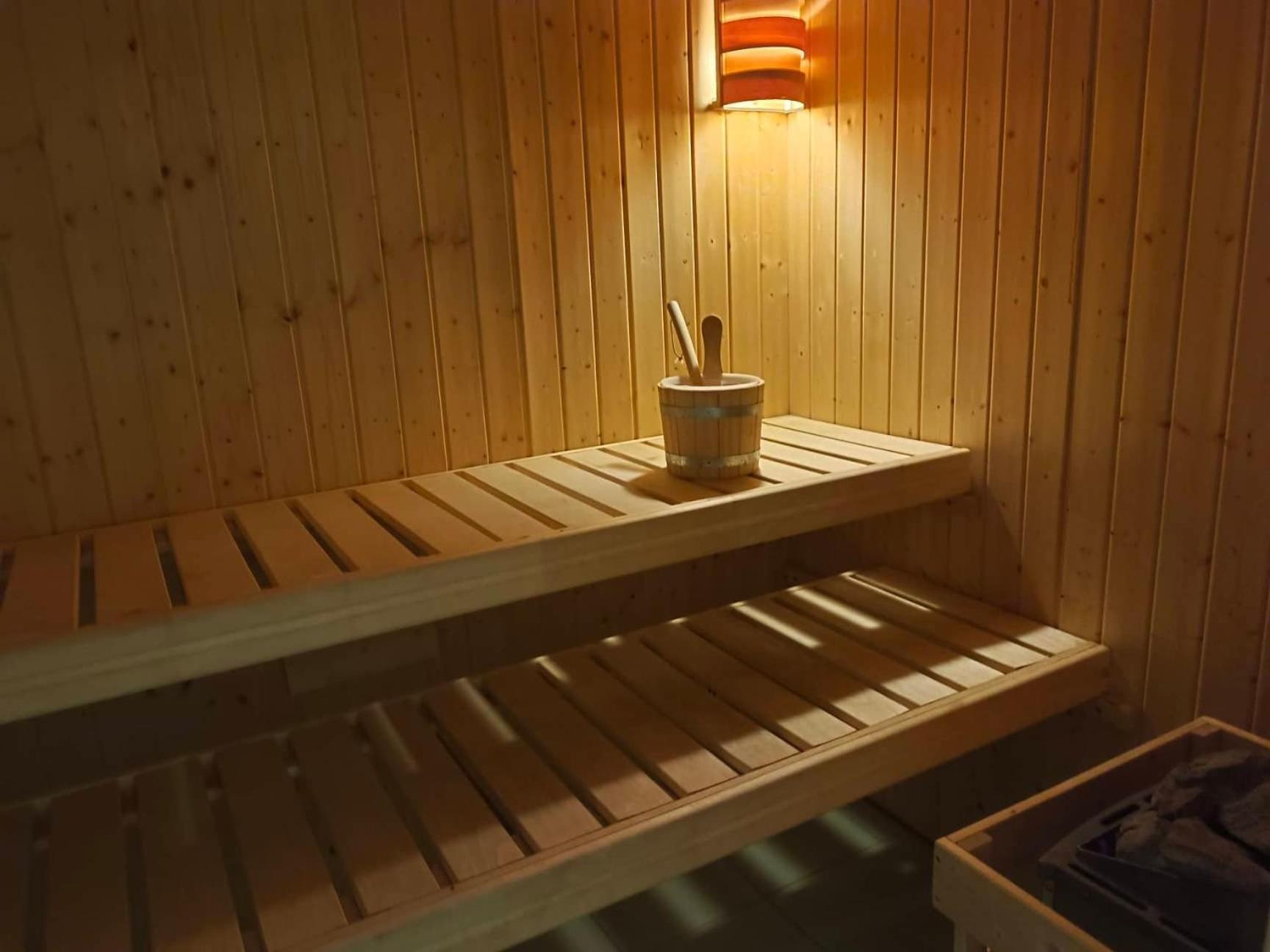 Podvesky Mlyn Hotell Tlumacov Exteriör bild
