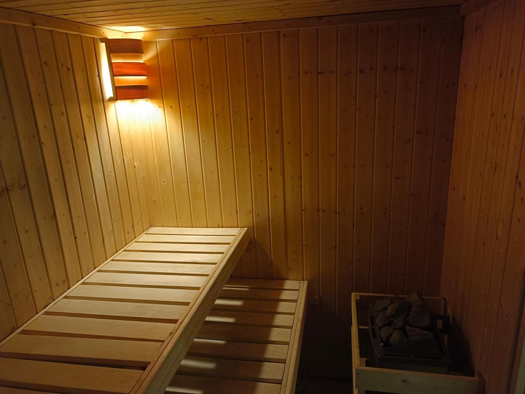 Podvesky Mlyn Hotell Tlumacov Exteriör bild